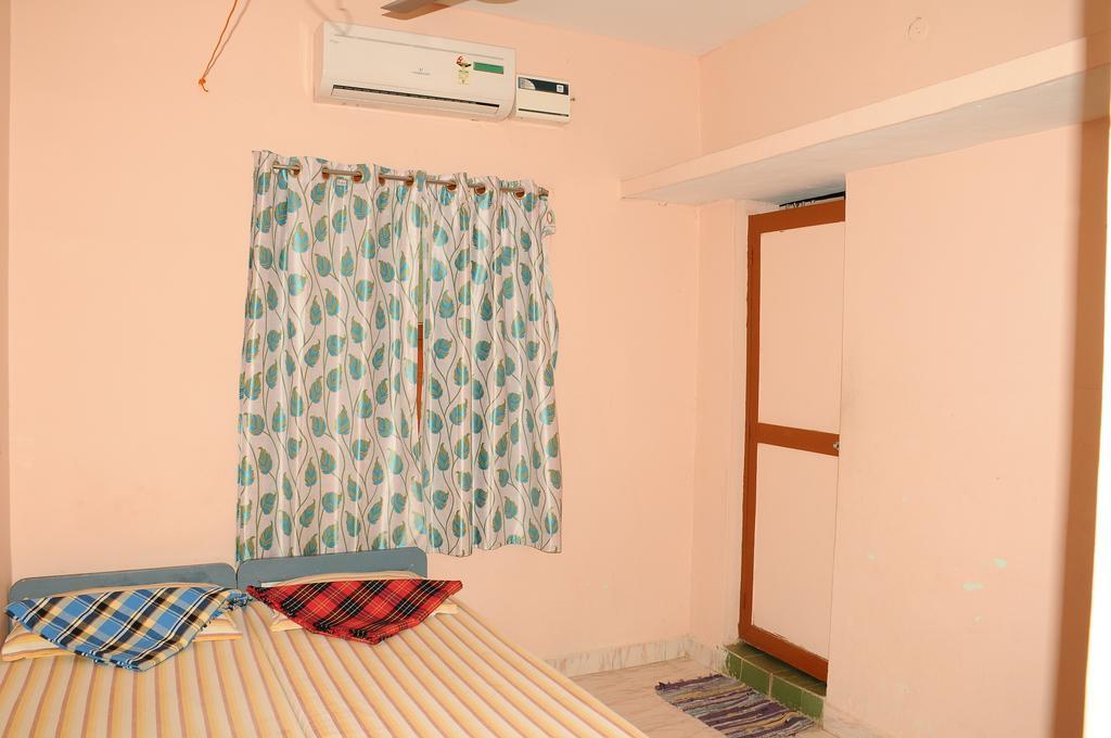 Arunachala Ramana Home Tiruvannamalai Bagian luar foto