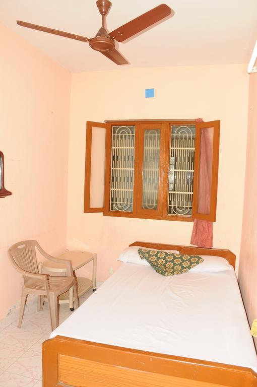 Arunachala Ramana Home Tiruvannamalai Bagian luar foto